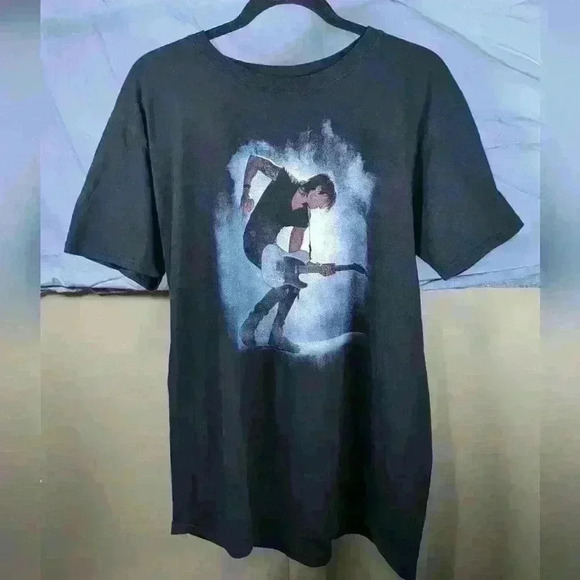 Keith Urban T-Shirt Mens  Large 2018 GraffitiU World Tour Double Sided Black - Picture 1 of 5